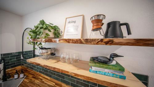 Centrally Located Cozy Modern Home in Bethel - Foto 4, Other