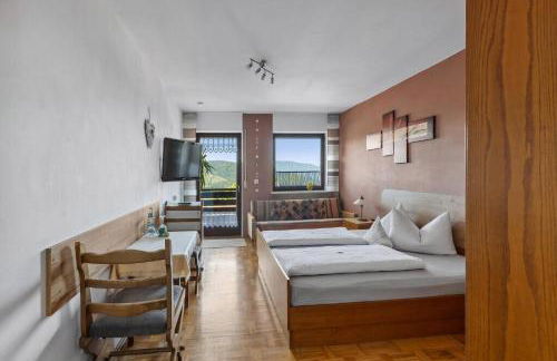 Geräumiges Ferienhaus Mit Garten In Rittsteig - Foto 8