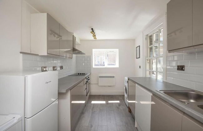 Spacious Serenity in the Heart of Central London - Photo 11