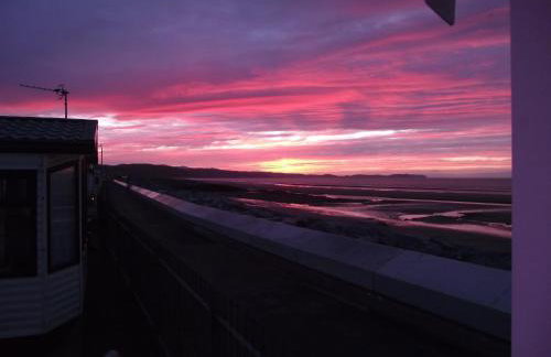 Seafront Caravan - Golden Sands - 6 Berth by Your Away Stays - Foto 23