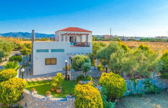 Villa Melina Private Pool Walk to Beach Sea Views A C Wifi Car Not Required - 1605 - Foto 50