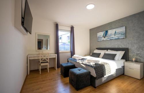 Villa Beauty with heated pool and jacuzzi - Photo 36