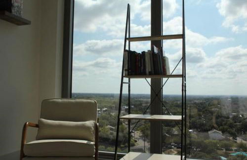 Lux, Spacious 2B Penthouse w/ Stunning Views - Foto 13