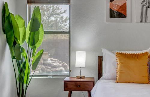 Chic Poolside Oasis - Karaoke - BBQ - Games - Foto 37