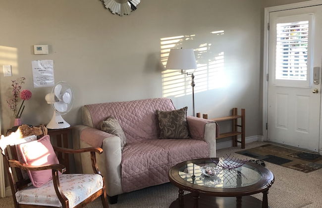 Bluewaters Retreat Bachelor Unit - Photo 15