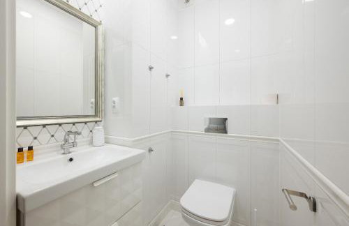 Sady Żoliborskie Generous Apartment by BookingHost - Foto 27