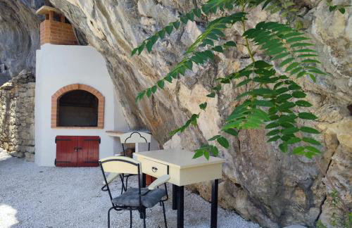 Vintage stone house ELDO with jacuzzi, in Podaspilje, Omiš - Foto 23