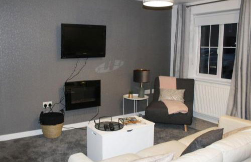 Penelope Maison - London in 50 Mins, Free Parking, 1 BDRM Home - Foto 7