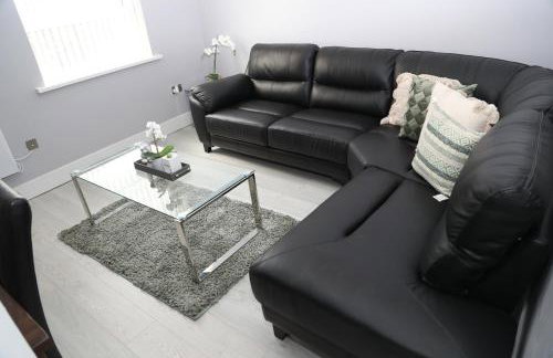 Homely One Bedroom Apartment In Birmingham - Photo 1