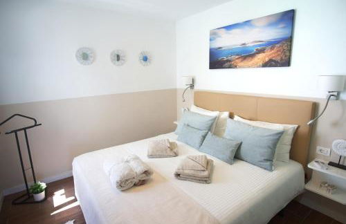 Apartment Portonovo La Paloma Amazing sea view & swimming pool-good wifi -free AC- private parking - Foto 10
