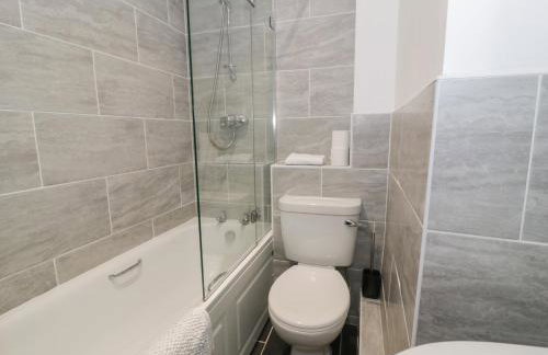 Cottage on the Green - Photo 16