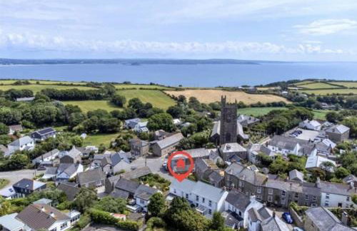 Stylish 2-BR cottage near Mousehole - garden and and parking - Photo 32