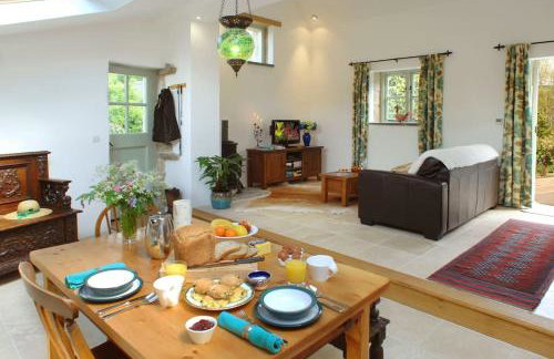 The Snuggery - Photo 13