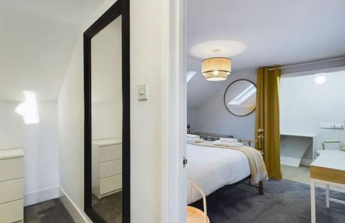 Central Eastbourne Escape with Rooftop Jacuzzi - Foto 17