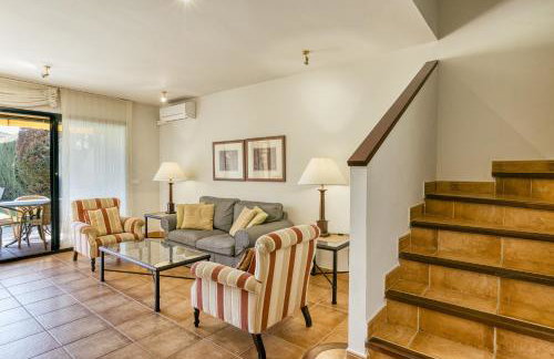 Family villa in Torremirona Resort - Foto 4