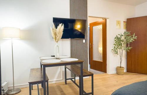 MOIN Apartments - Privater Parkplatz & Balkon, WiFi und TV - Foto 6