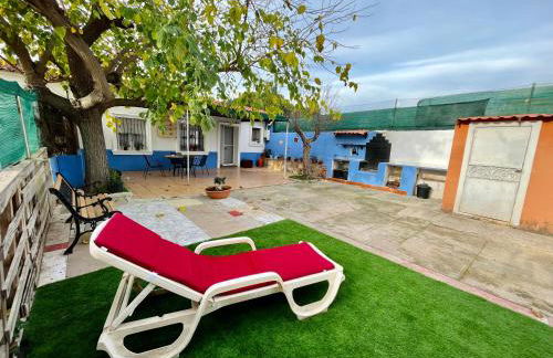 Estudio adosado acogedor con jardín, barbacoa y parking privado - Photo 5