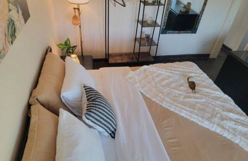 Exotic Gem Relaxing Farm Vibes Near Safari Zoo, Legoland & Wineries - Foto 55