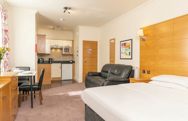 Teddington Lodge - Foto 10