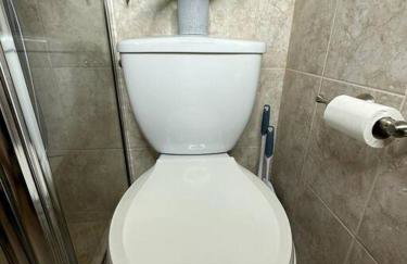 Sleeps 3, Casa Tropical in Miami - Foto 2