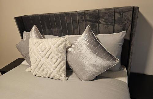 The Rocky Luxe - 4 Bedrooms - Parking - Sleeps 8 - Foto 21