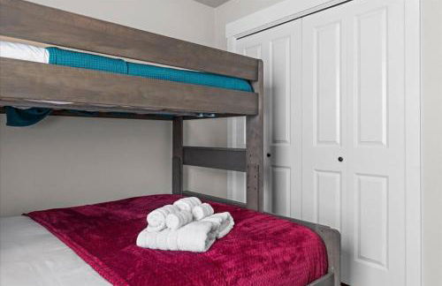 Stay with Style in this Townhome - Photo 29