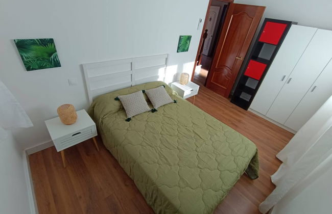 Apartment in Salou with swimming pool and garden - Photo 6