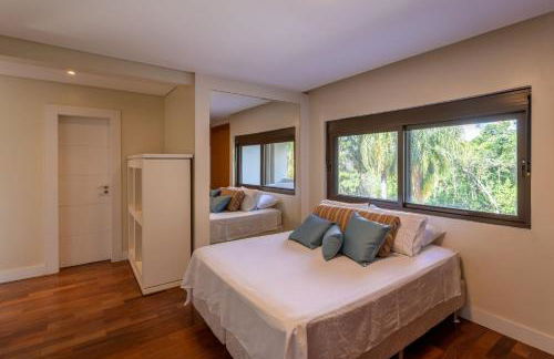 Refúgio de Luxo e Piscina à beira do Passaúna - Photo 35