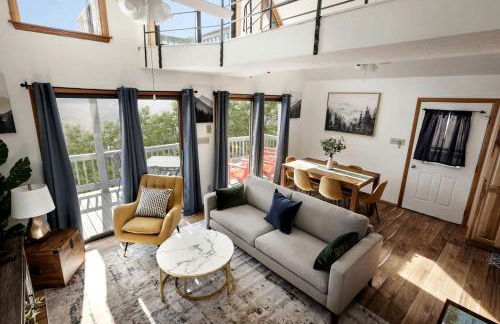 Splendid Mountaintop Cabin Retreat near South Branch Potomac River in West Virginia - Foto 11