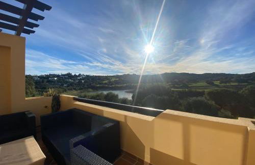 Sunny Retreat with Stunning View - Foto 18