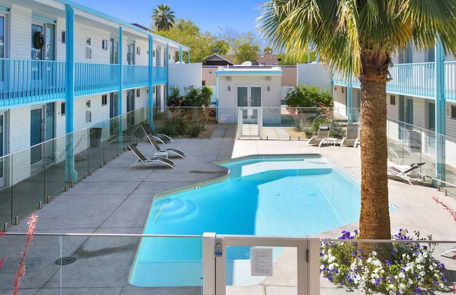 Modern Designer Studio with Pool - Foto 41