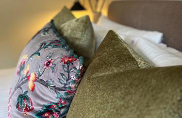 Luxury Cottage in Tregarth, Bethesda, Snowdonia - Photo 2