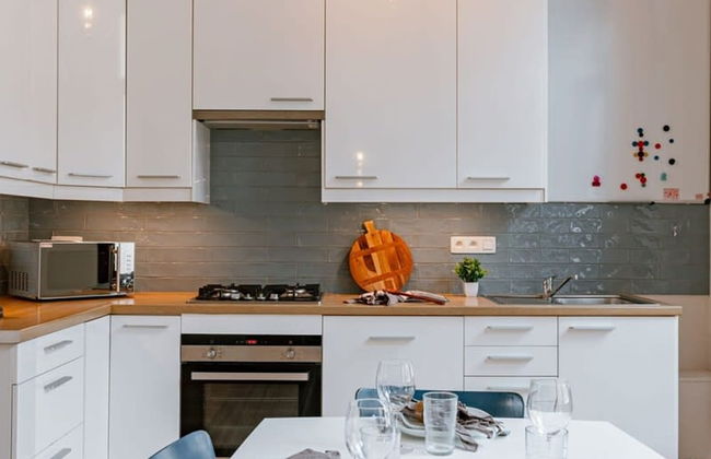 Charming Mansion in Vibrant Antwerp - Photo 10