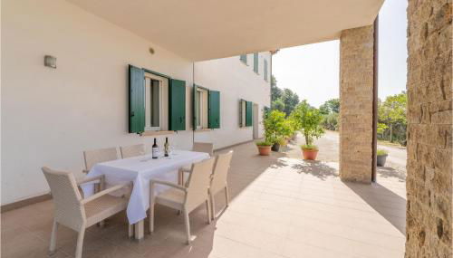 Gorgeous Apartment In Valnogaredo Pd - Foto 5