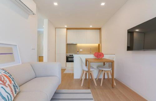 D'AUSE - New Modern Apt - 150m to Beach & Center - Photo 1