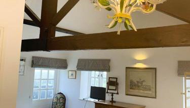 2 Stable Cottage, Llanbethery - Photo 4