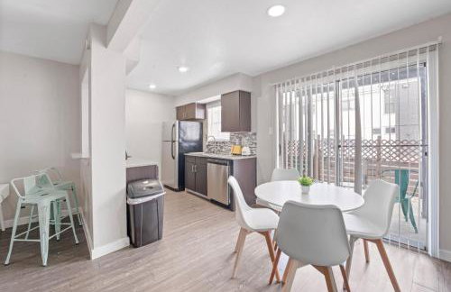 Economy King Bed Suites w Pool, Next to Downtown - Foto 57