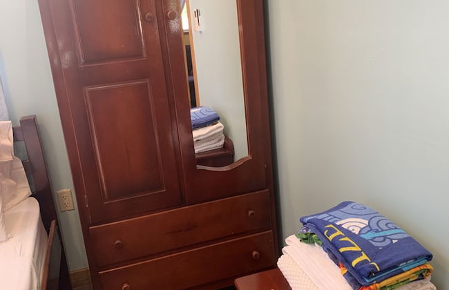 The Lily Pad - Photo 2