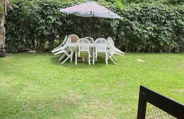 Flat Guarajuba 4 quartos térreo à Beira Mar - pé na areia - governança com arrumadeira e Wi Fi inclusos - Foto 37