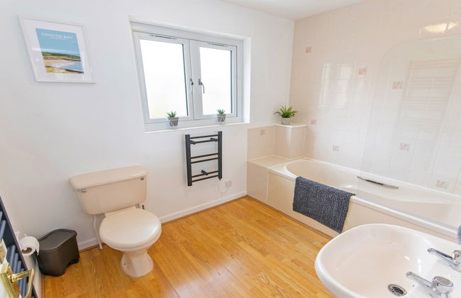 Oceanside Sleeps 6 Walk to Beach & Stylish - Foto 9