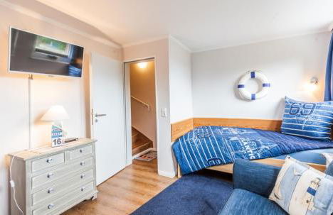 4 Sterne-Terrassen-Fewo "Heimathaven" direkt am Ostseestrand inkl Schwimmbad - Foto 12