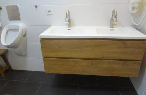 Charmante rustikale Jägersuite mit el Kamin H2O Therme Oberhof - Foto 10