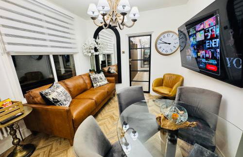 Designer 2 Bed Luxury Apartament with Private Garden in London - Foto 15