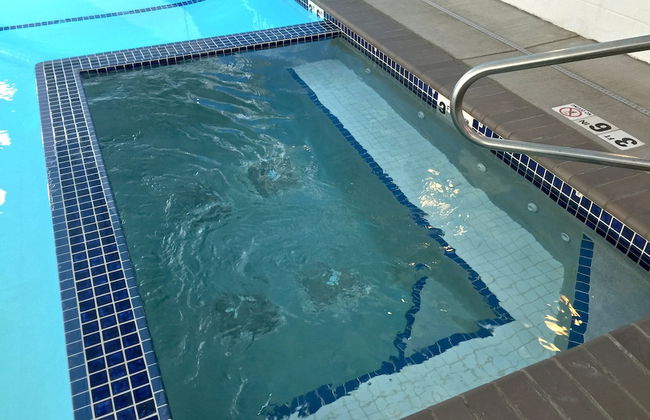 33SW - WiFi - Fireplace - Amenities - Sleeps 4 - Foto 10