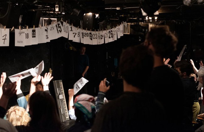The Infinite Wrench: Experimental theater in Chicago - Photo 8