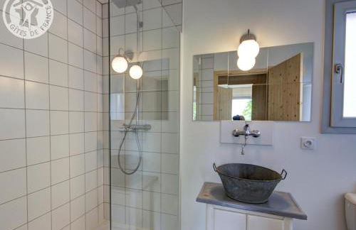 Gîte cocon avec spa et sauna à Saint-Germain-Lespinasse - FR-1-496-6 - Foto 30