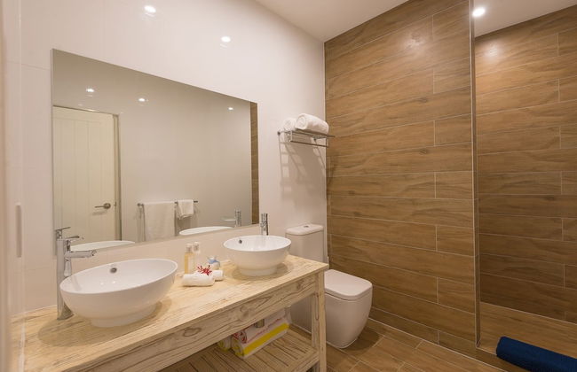 Le Nautique Luxury Beachfront Apartments - Photo 21