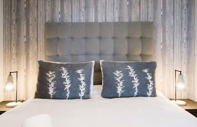 Waters Edge 521 - Photo 2