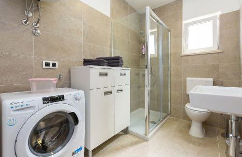 Charmantes Ferienhaus mit Meerblick, 2 Fahrraeder, Grill, privater Balkon, Waschmaschine - Foto 12