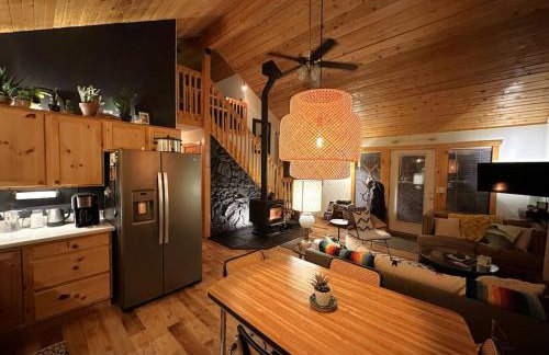 Rocky Mt Cabin 2bed loft Hot Tub Amazing Views - Photo 17